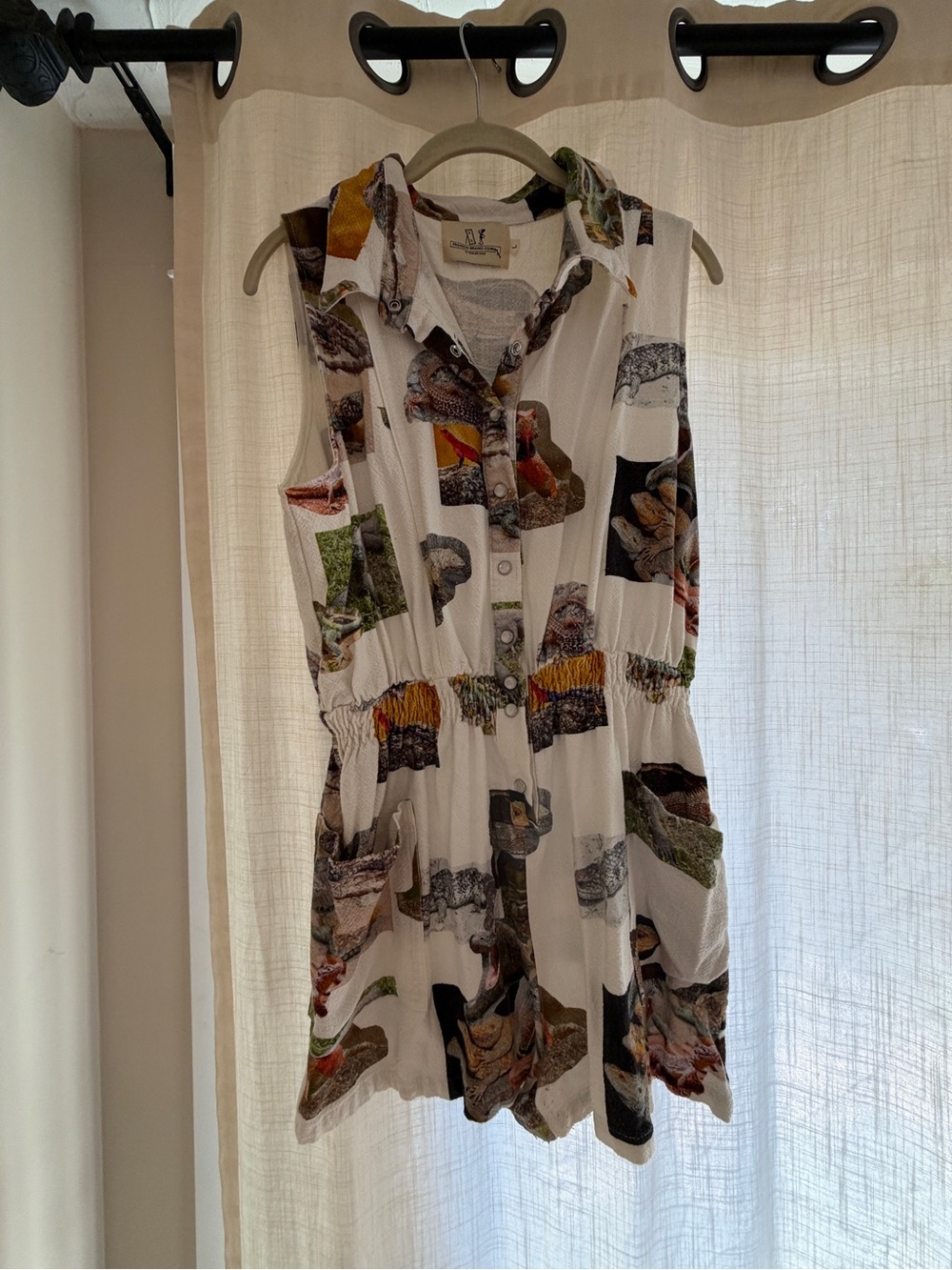 Fashion Brand Company White Sleeveless Romper with lizards / iguanas
